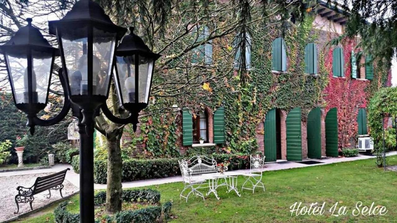 Hotel La Selce มองเซลิเช ภายนอก รูปภาพ
